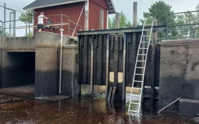 Reparering av dammluckor i Strömsborg